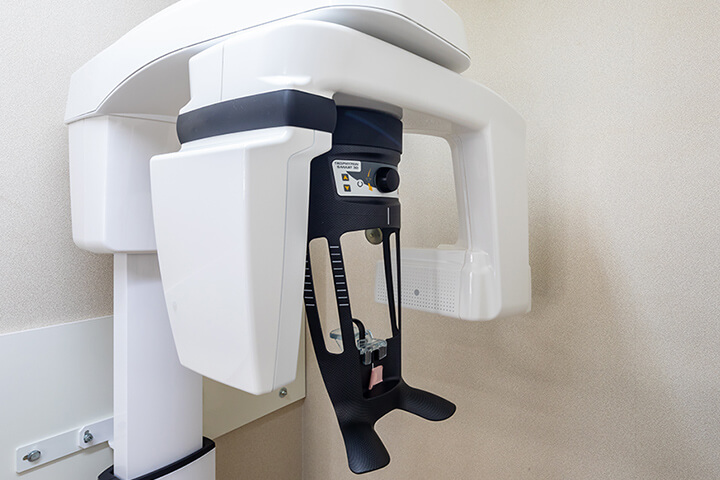 より安心できる診療設備 歯科用CTによる精確性の高い治療を目指して